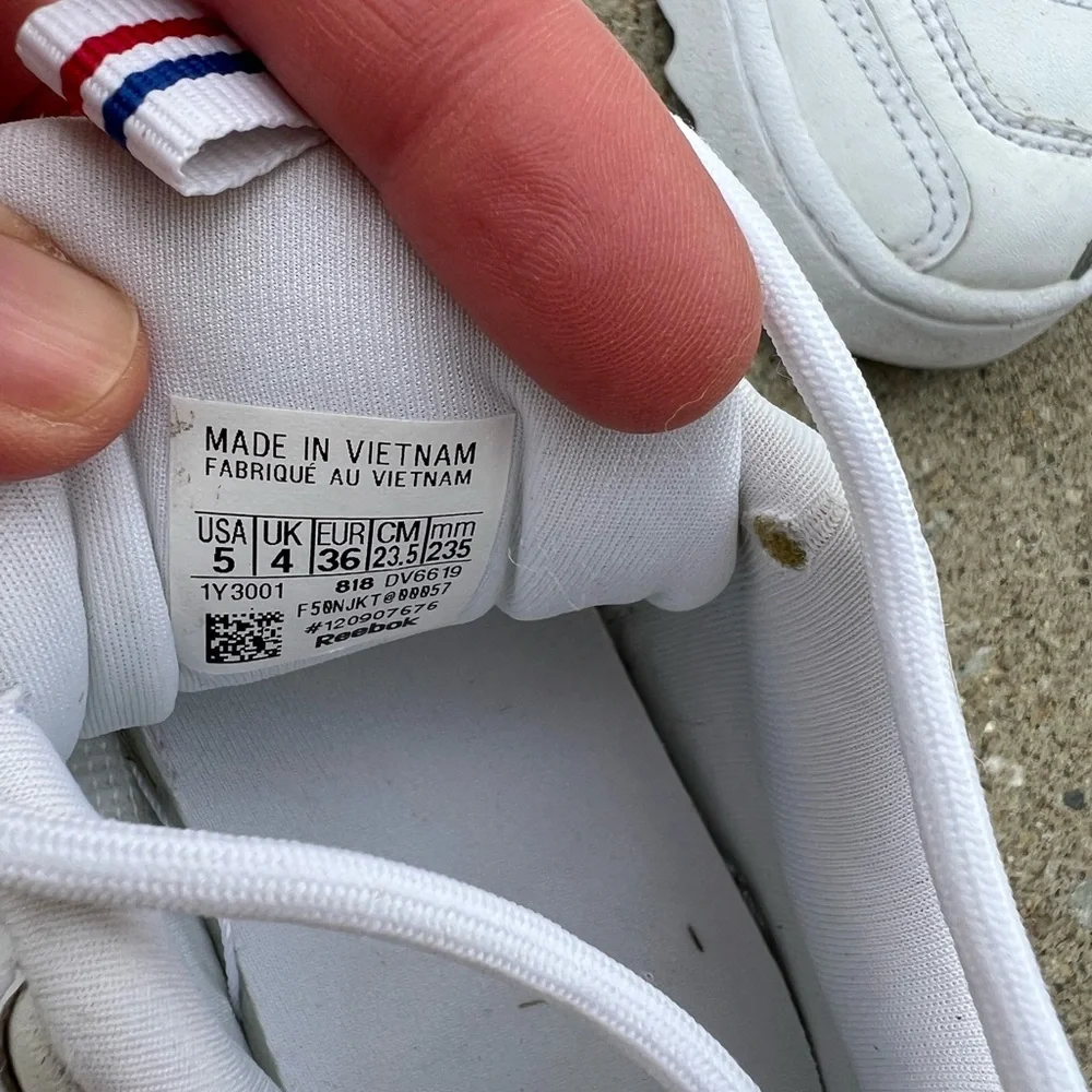 Reebok Sneakers - Picture 3 of 4